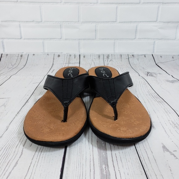 boc thong sandals
